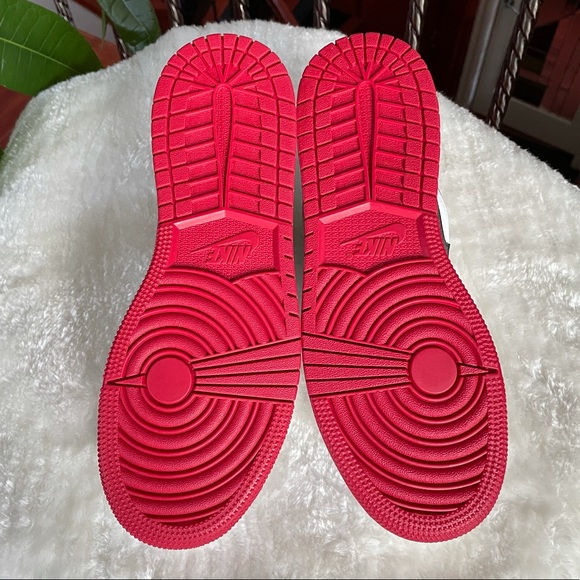 ‼️SOLD‼️ Nike Air Jordan Sneakers - Picture 11 of 15